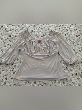 Vixen white vacation blouse *damaged*